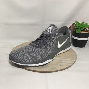 NEW Nike Flex Supreme Tr 6